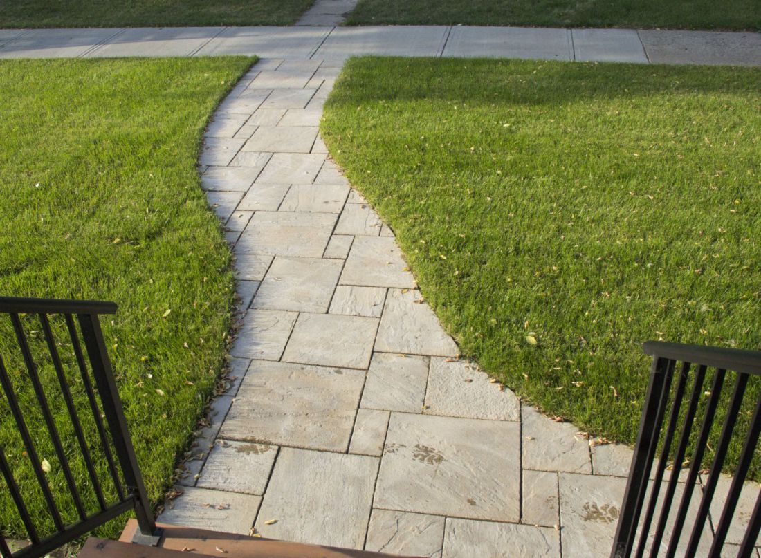 Residential paving stone driveway